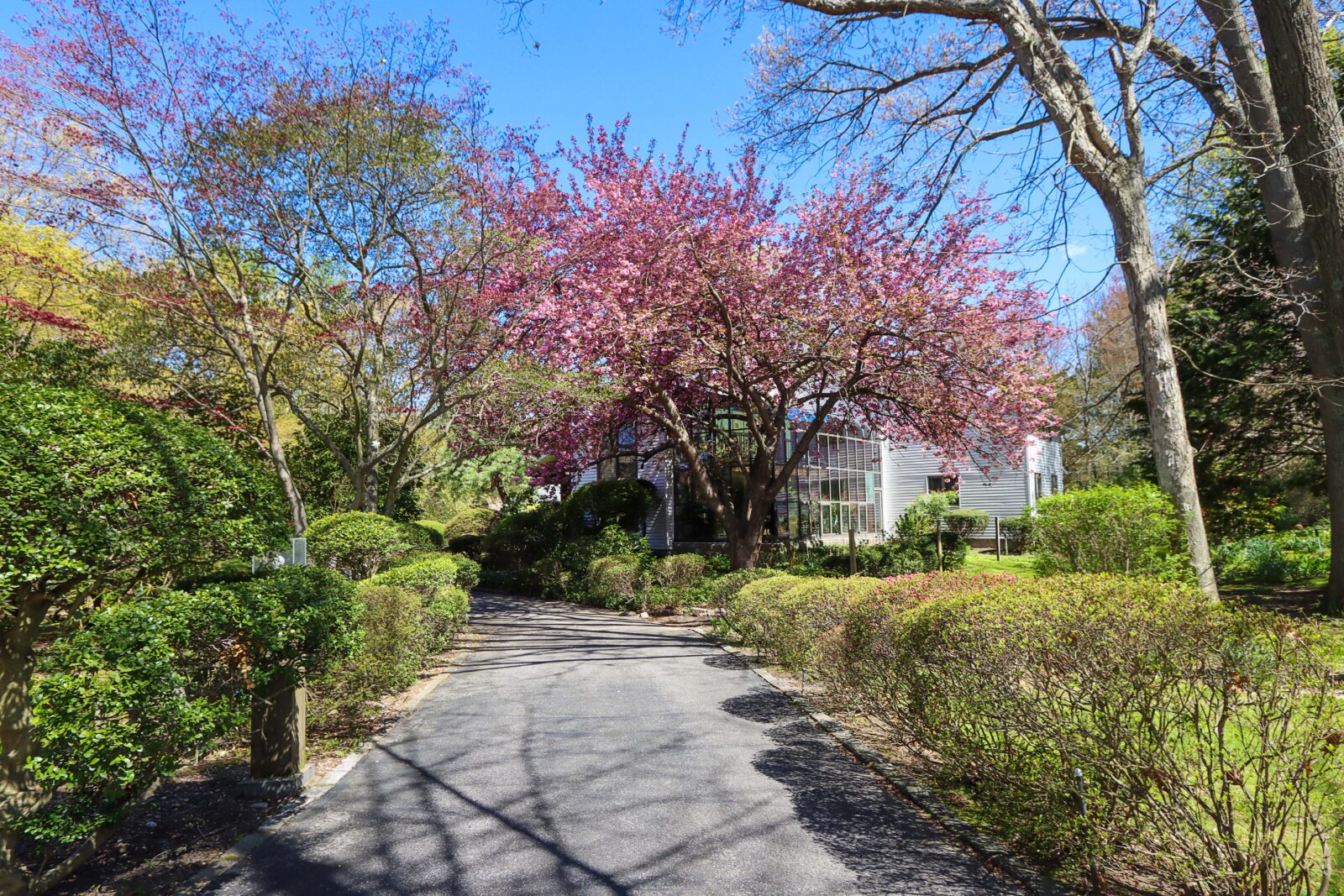 1697 NY-25A, Syosset 3-min